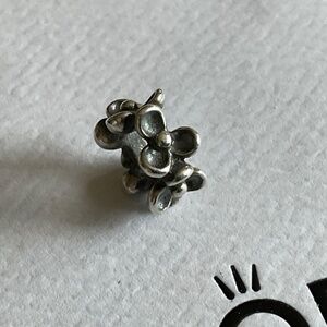 Pandora flowers spacer